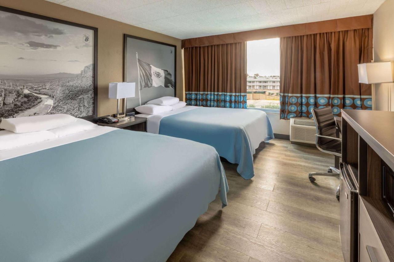 Super 8 By Wyndham 2* Laredo