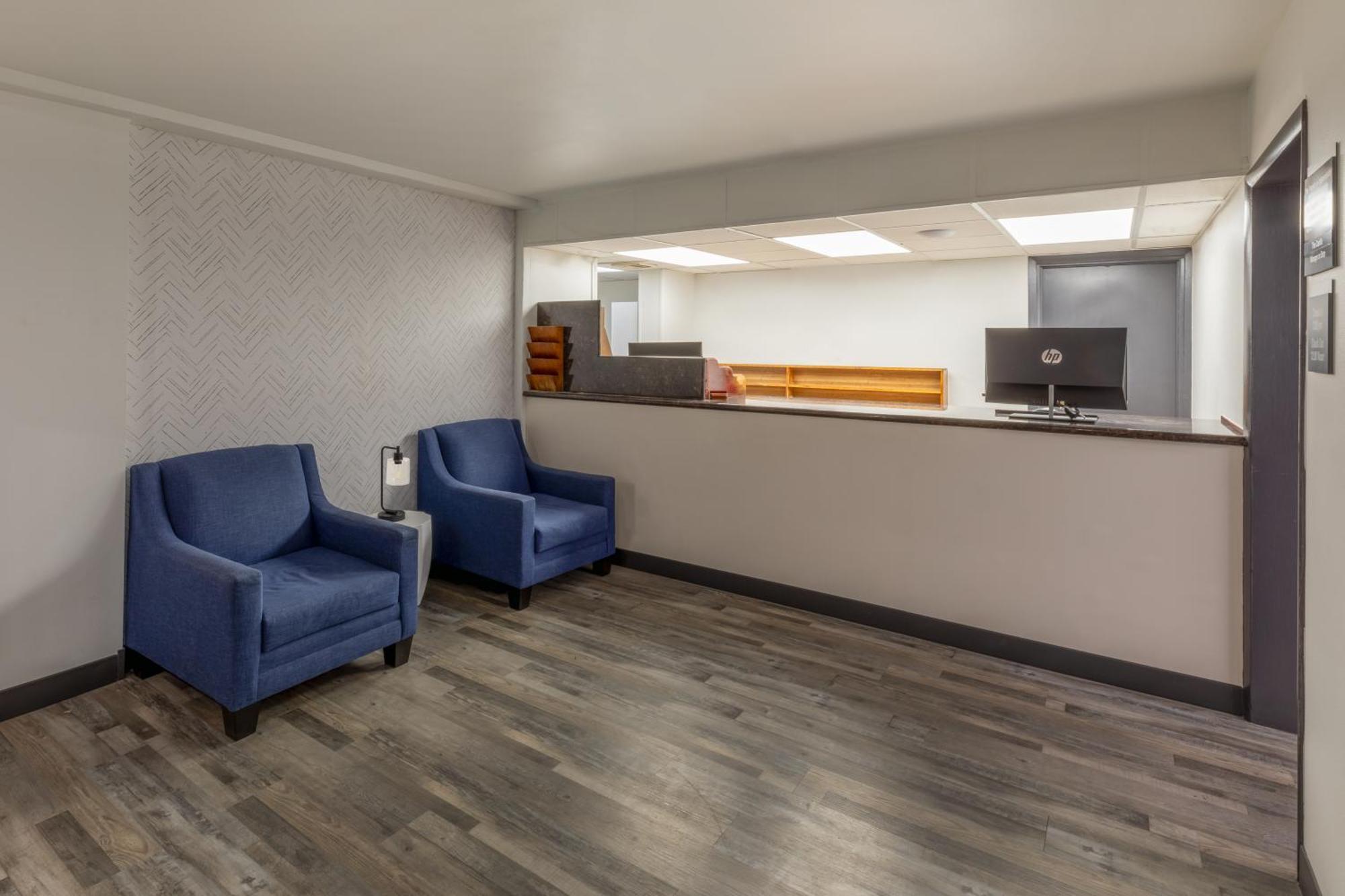 Hotel Super 8 By Wyndham 2*