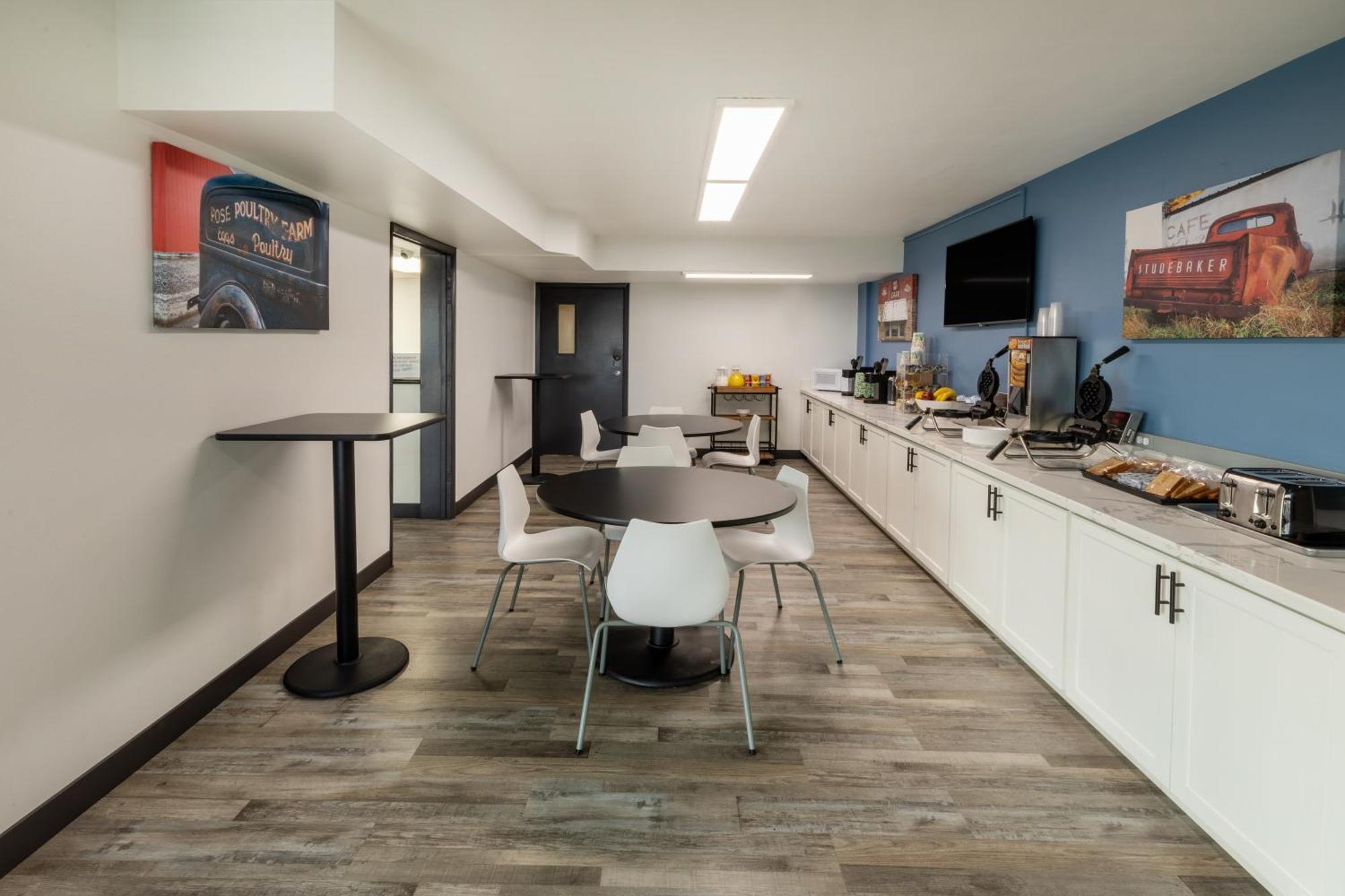 Super 8 By Wyndham