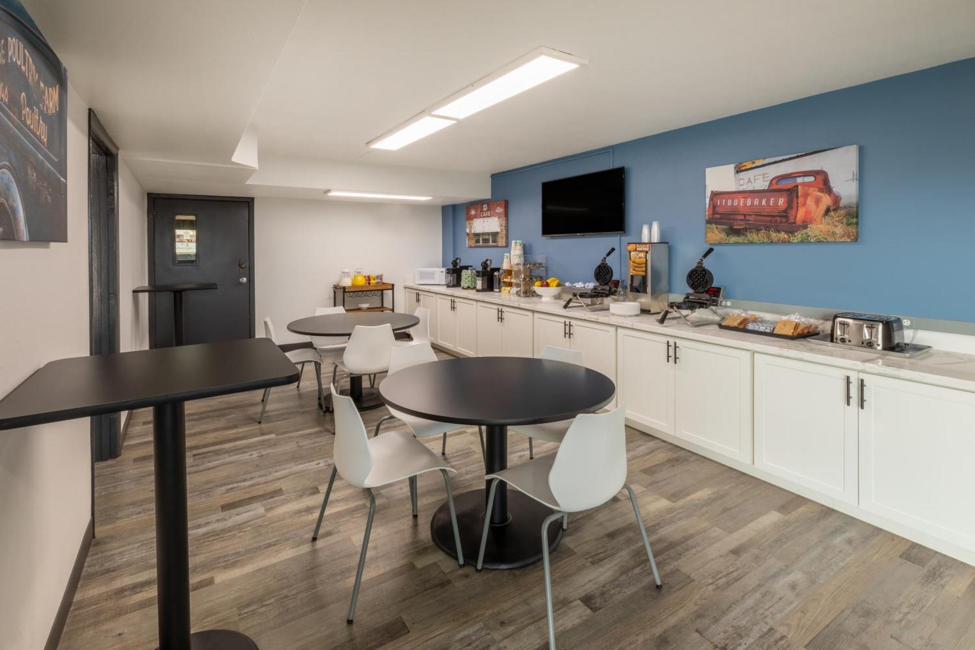 Super 8 By Wyndham
